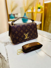 LV CROSS BODY